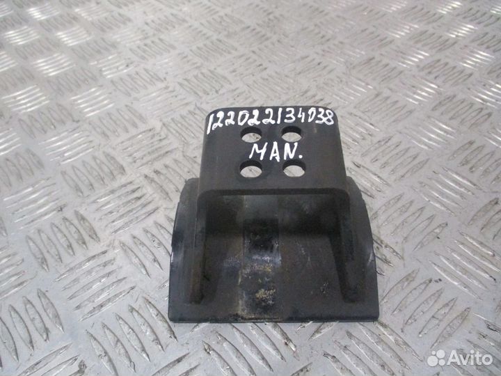 Кронштейн ресивера MAN 81517155053