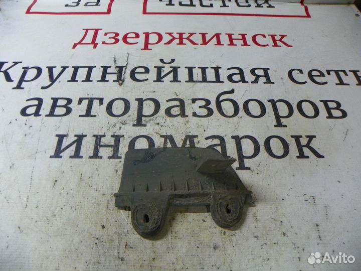 Брызговик задний правый Audi A1