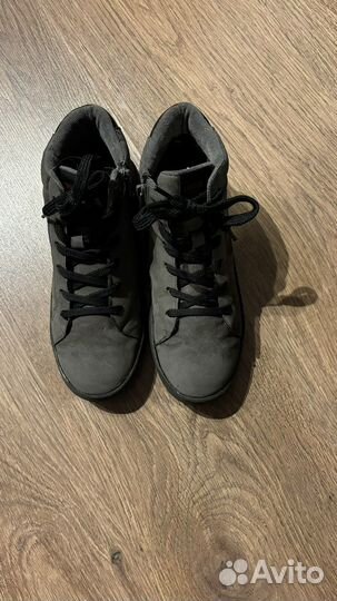 Весенне-осенние ботинки на мальчика, размер 33