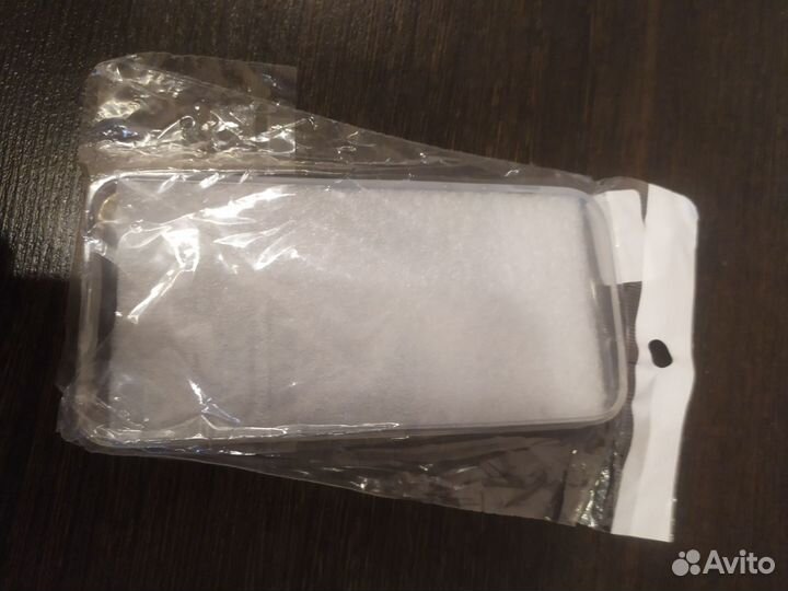 Чехол на iPhone