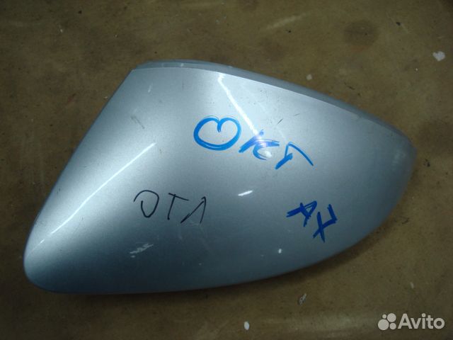 2012-20 Октавия накладка зеркала Левая Octavia