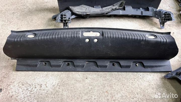 Обшивка багажника Renault Megane 2