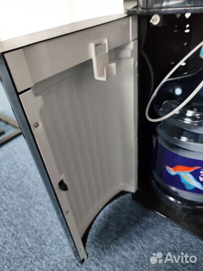 Кулер для воды Vatten L45NE