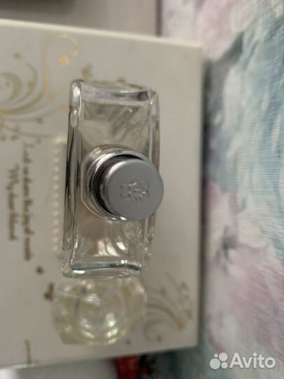 Guerlain la petite robe noire