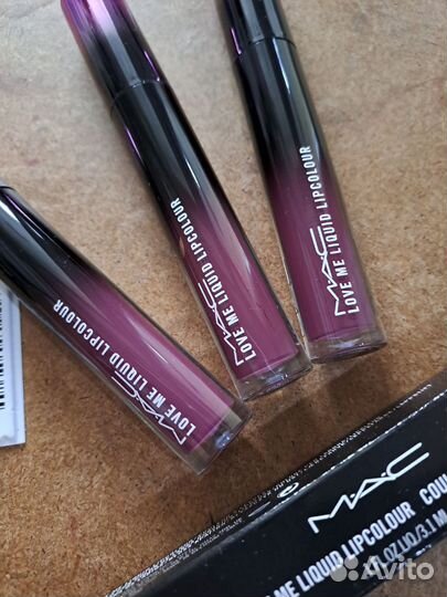 Жидкая помада для губ 488. Mac Mac