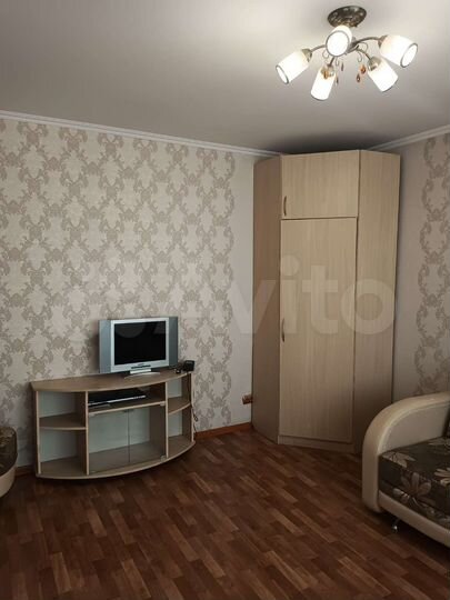 2-к. квартира, 54 м², 1/9 эт.