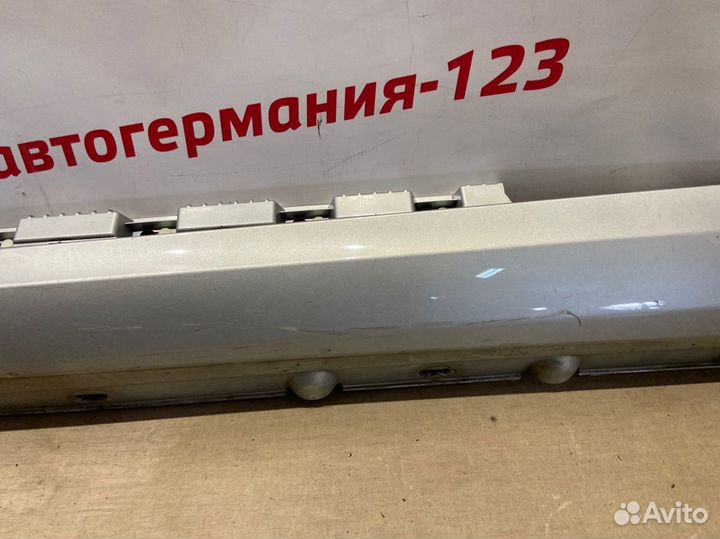 Накладка на порог наружная левая Mercedes E250