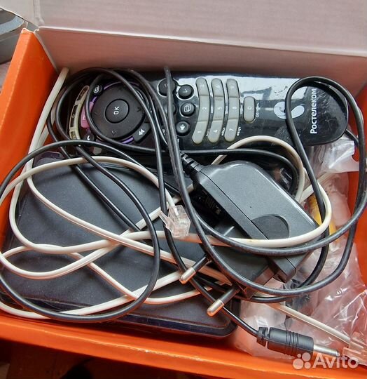 Роутер и тв приставка Ростелеком