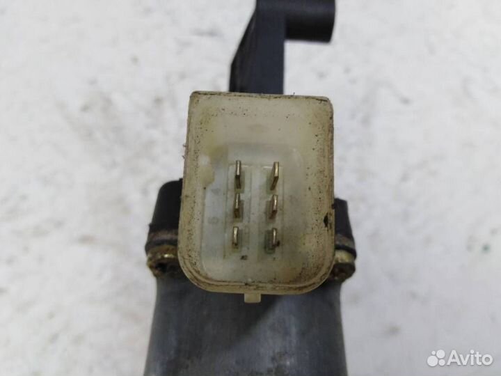 Моторчик переднего левого стеклоподъемника