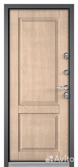 Дверь входная в дом