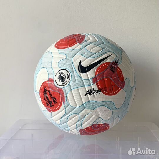 Футбольный мяч