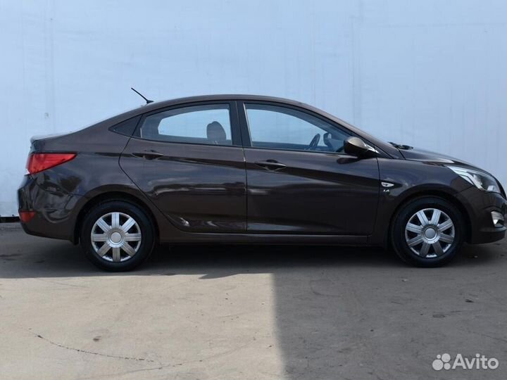 Hyundai Solaris 1.6 AT, 2015, 38 900 км