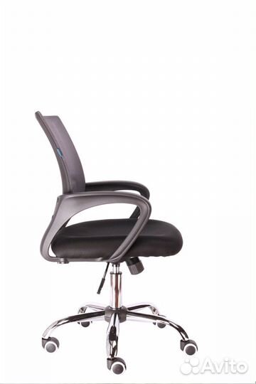 Офисное кресло