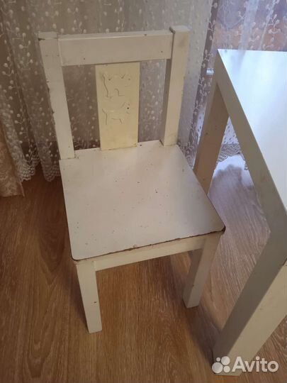 Детский стол и стул IKEA