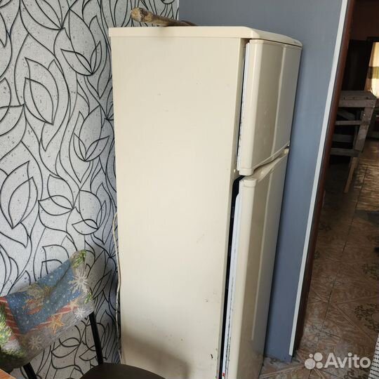 Холодильник бу