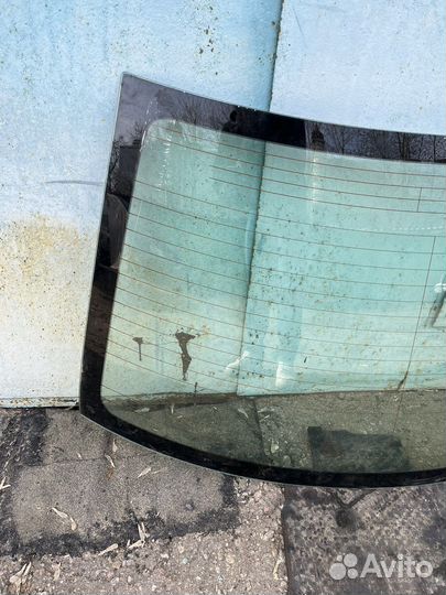 Стекло заднее Toyota Avensis T25