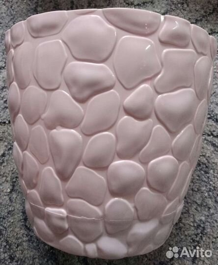 Пластмассовые цветочные горшки с поддоном