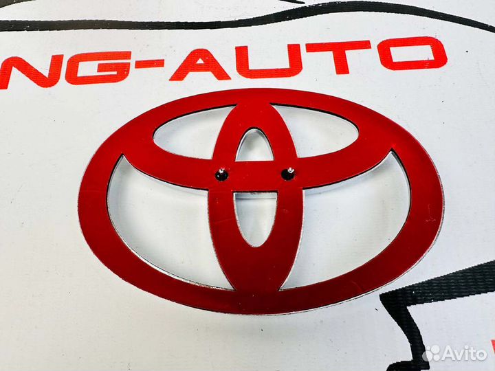 Эмблема 5-й двери Toyota LC 200 (151 см ) K8476