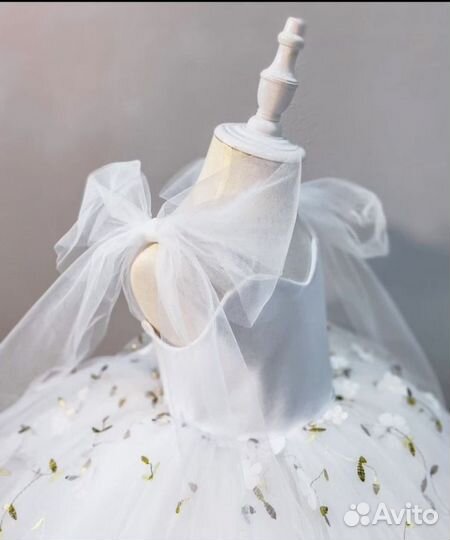 Платье на девочку