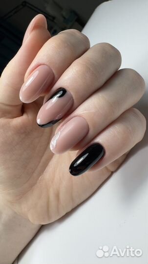 Маникюр и педикюр