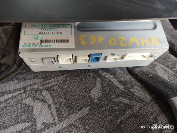 Блок управления навигацией Toyota Prius NHW20в