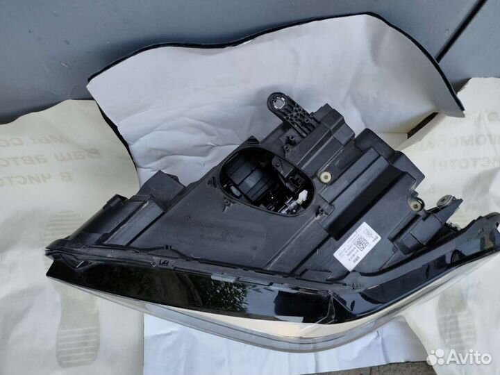 Фара левая BMW x1 код зч 63119477811