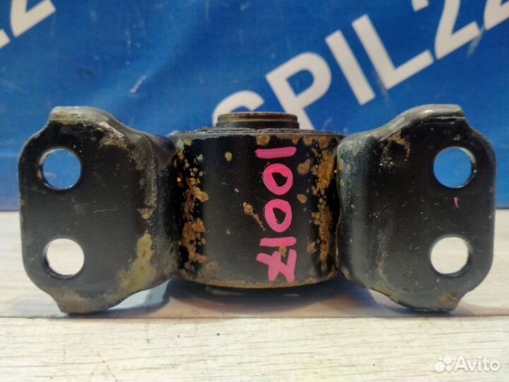 Сайлентблок задней балки Toyota Mark Ii GX100 1GFE