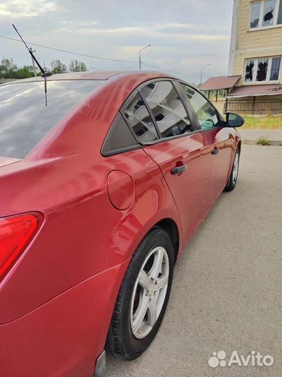 Chevrolet Cruze 1.6 МТ, 2009, 266 300 км