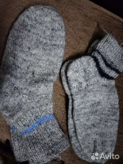 Носки и варежки. Пряжа. Шерсть