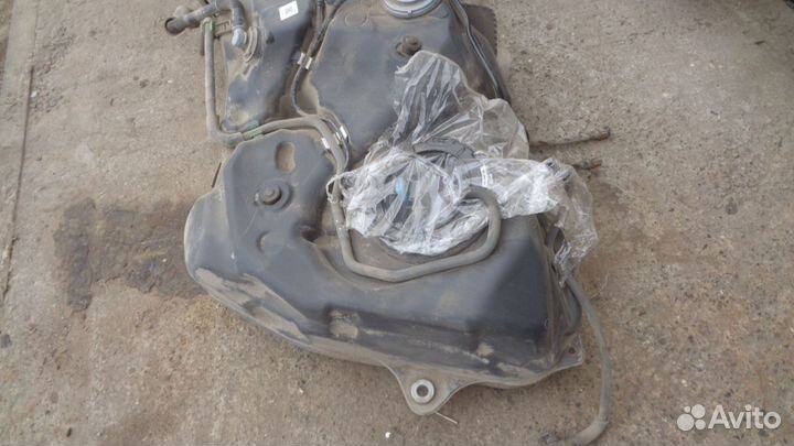 Бак топливный Lexus IS (XE30)