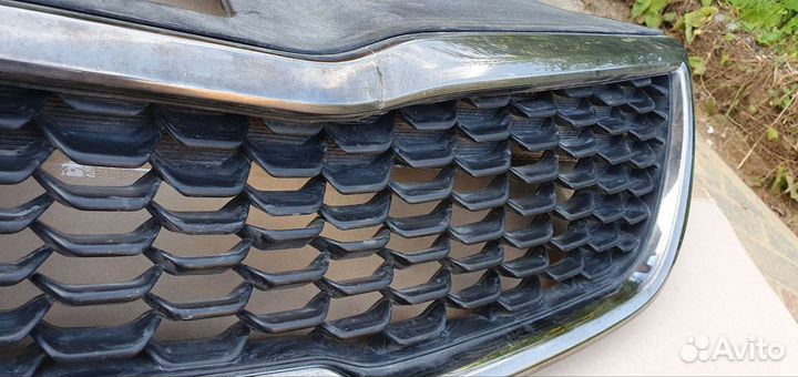 Решетка радиатора kia rio 3