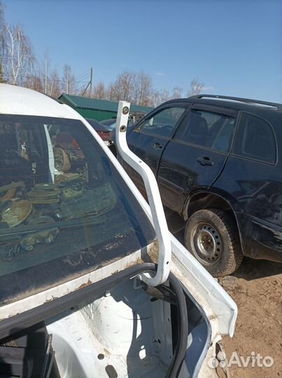 Петля багажника Renault Logan 2