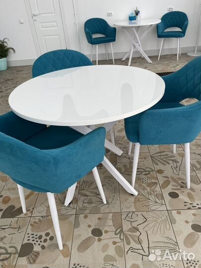 Столы, стулья