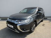 Mitsubishi Outlander 2.0 CVT, 2019, 152 000 км, с пробегом, цена 1 815 000 руб.