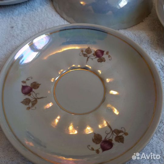 Сервиз: 6 чайных чашек, масленка и сахарница