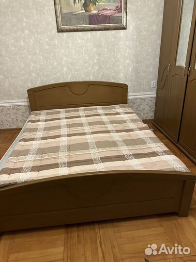 Спальный гарнитур