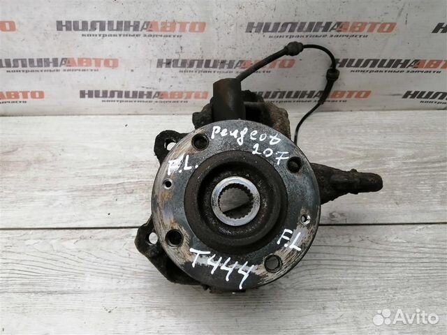 Кулак поворотный левый Пежо 207 208 2008 Ситроен