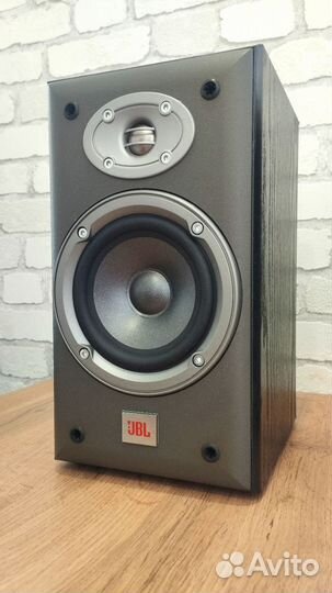 Колонки jbl e20