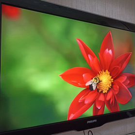 SMART TV Отличный большой телевизор 42"