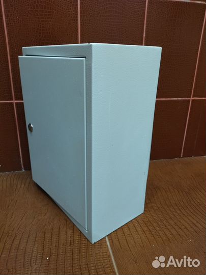 Ящик для счетчика бу