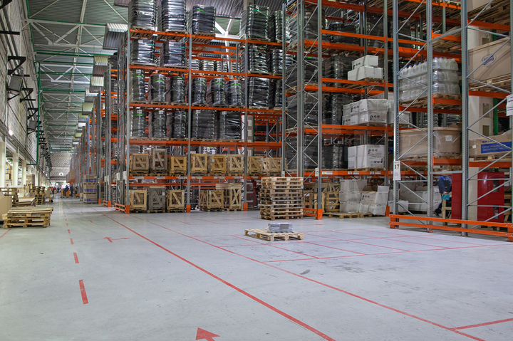 Склад ответственного хранения, 1500 м²