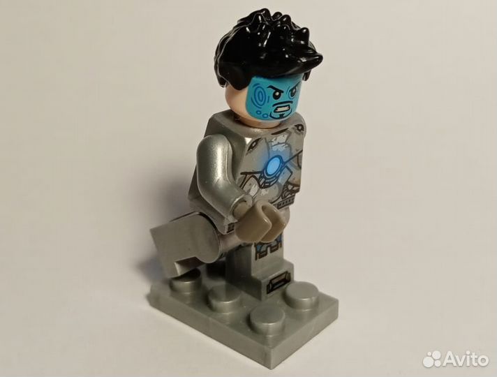 Лего Marvel, железный человек 