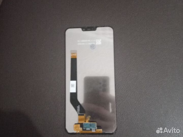 Экран на honor 8c