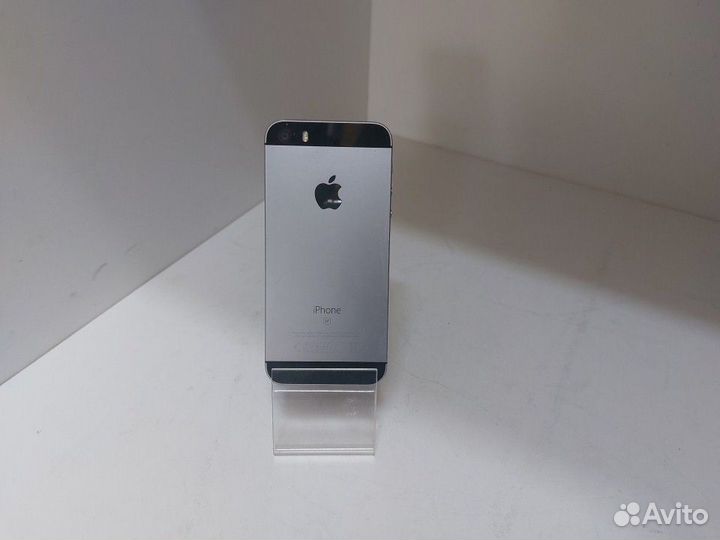 iPhone SE, 32 ГБ