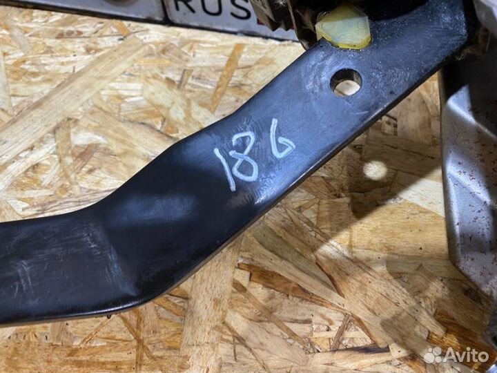 Педаль тормоза Ssangyong Actyon Sports