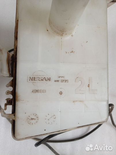 Бочек стеклоомывателя Nissan Sunny FB15