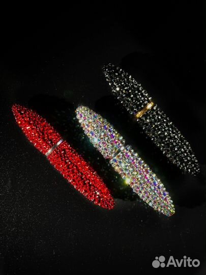 Инкрустация стразами