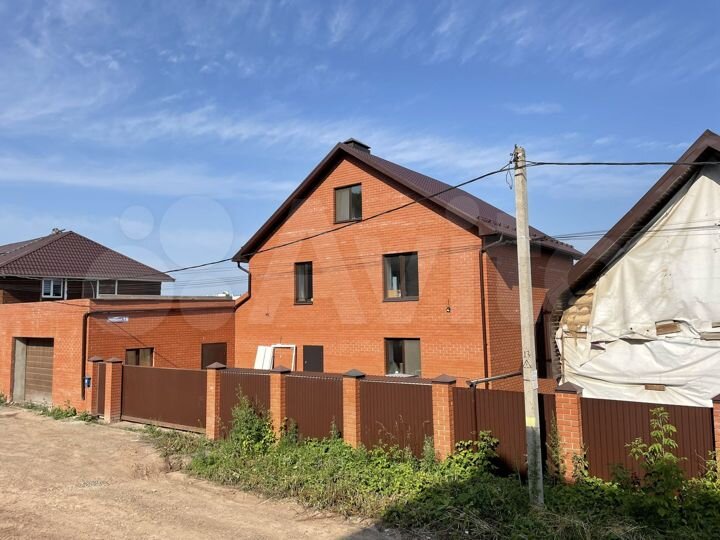 Дом 340 м² на участке 7 сот.