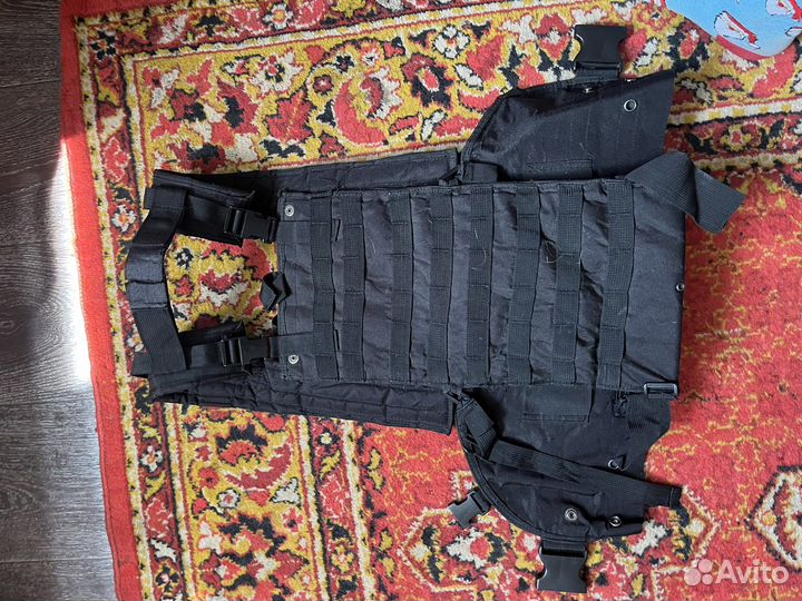 Разгрузочный жилет черный