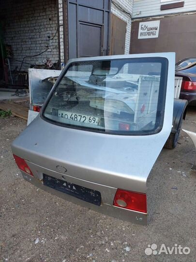 Крышка богажника Chery Amulet A15, разборка